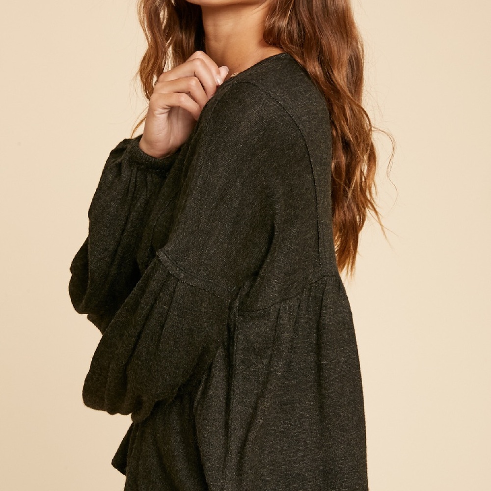 Peplum top - Picture 3 of 4